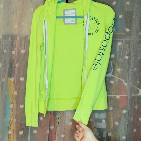 Neon green Aeropostale’s zip up hoodie size S - Picture 2 of 2